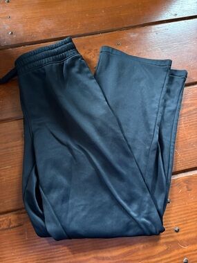 Under Armour Black Athletic Sweatpants/Jogger Pants